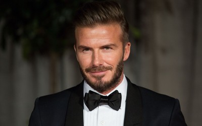 飞亚体育热评-克瓦拉茨赫利亚任意球助攻队友凌空抽射